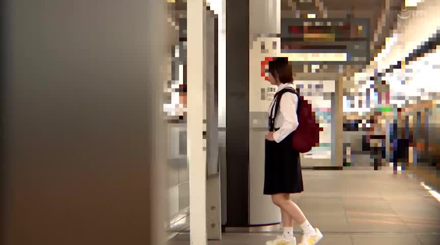 修学旅行で迷子になった少女に声をかけたら処女でした。