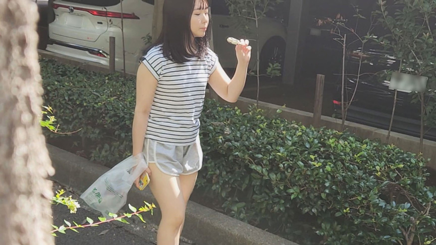 0001 - 【新作 エロ動画】138cmの小柄な女子高生がブルースをストーキング【DUGA】