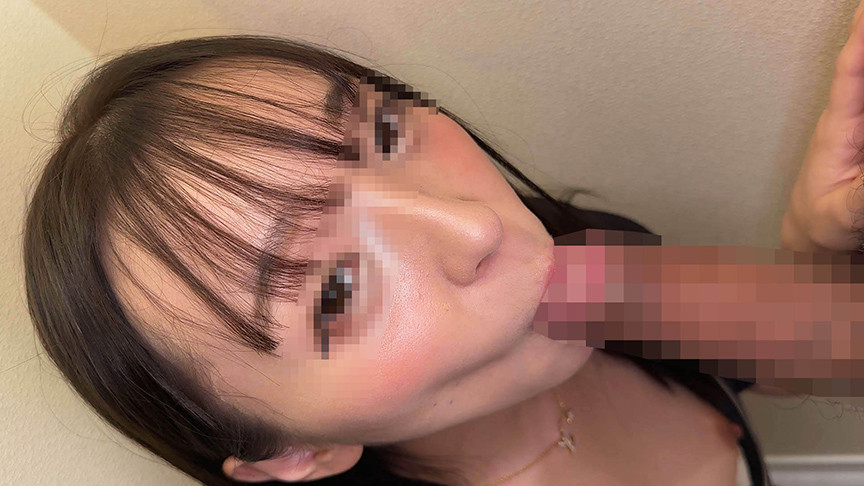 【トイレ連れ込みフェラ／個人撮影】Rちゃん（25） 画像5