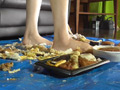[foot-0012] アイドル級美少女の裸足で弁当クラッシュ その4 めいのキャプチャ画像 2
