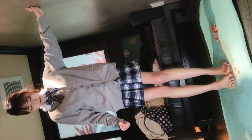 アイドル級美少女の裸足で○魚CRUSH 最終章