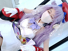 国民のアイドルと化した王女にくすぐりご奉仕