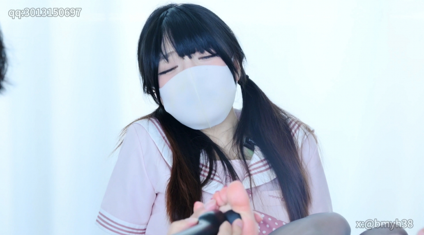 KAWAII女子○生にくすぐりイタズラ:メイちゃんの生足 画像9