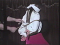 麗子菱縄・股間小目縛り／真弓巨乳縛り・豊満乳房痛激責めのサンプル画像2