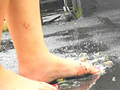 [fumaretai-0006]上履き･パンプス･ナマ足で踏みにじられるカタツムリ 本条るみ