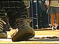 [fumaretai-0039] 女子大生のヒールやスニーカーがイモムシを踏み潰す！のキャプチャ画像 2