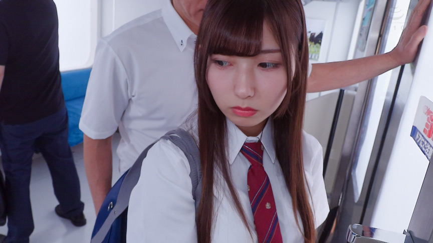 電車でチョメチョメしないで!生贄みゆ 画像1