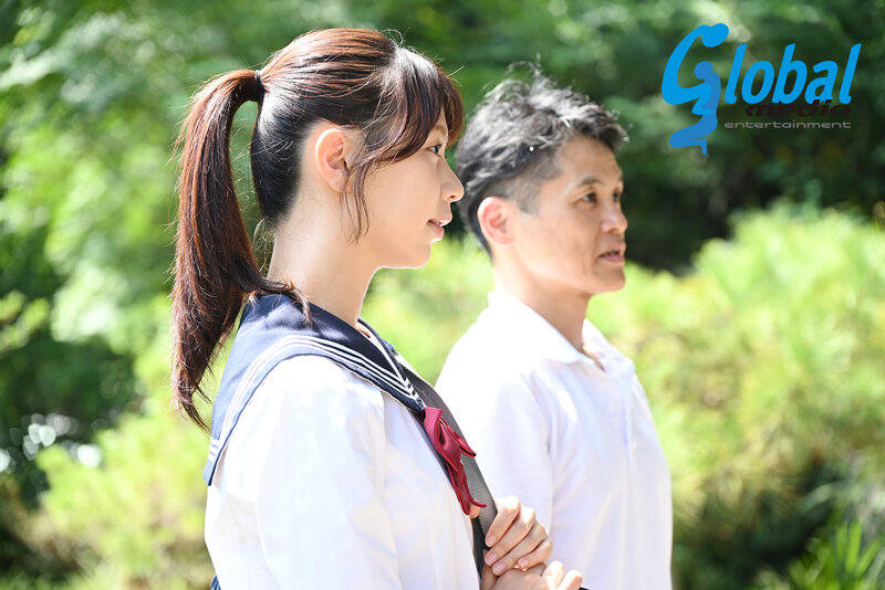 蔵の中で緊○調○される女子○生 五芭 画像1