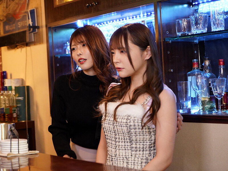 マゾ女を徹底支配する絶対女帝 新村あかり/一条みお 画像1