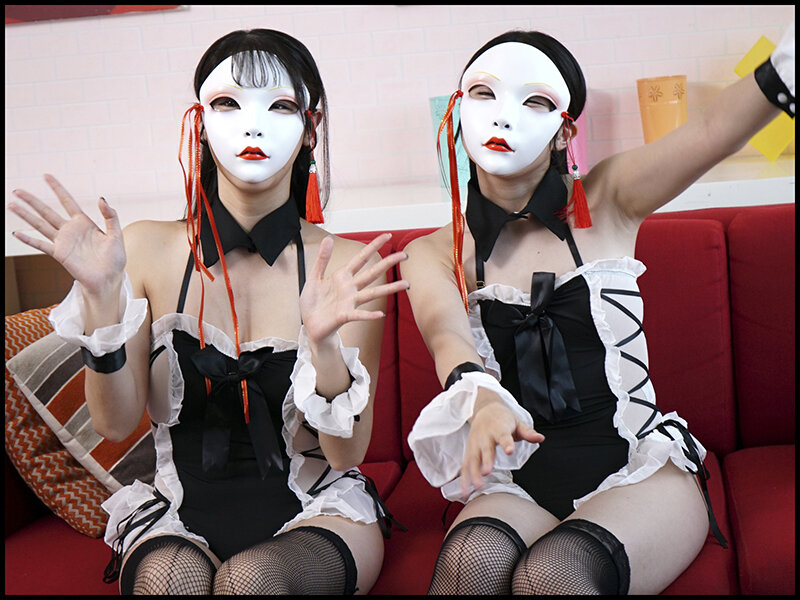 入れ放題のアヘ顔姉妹オナホ 皆月ひかる／小野坂ゆいか 画像1