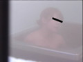 女子○生友人が寮で風呂盗撮のサンプル画像2