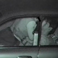 盗撮 不自然に揺れる車の中では…3