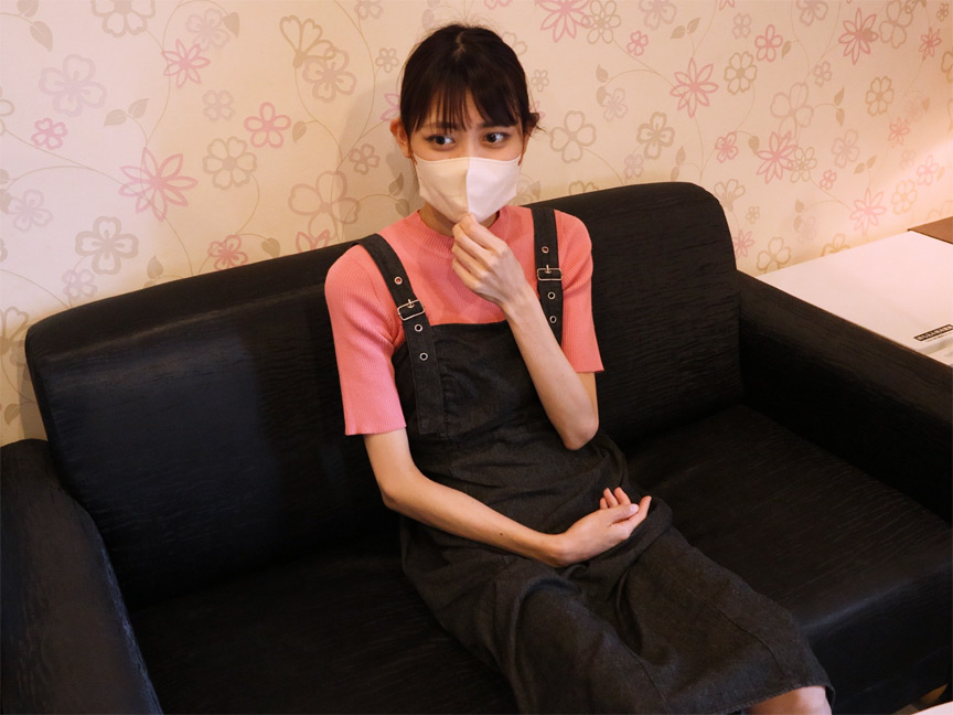 ガリガリ美女SMルームでの腹パンチ女体耐久テスト 画像1
