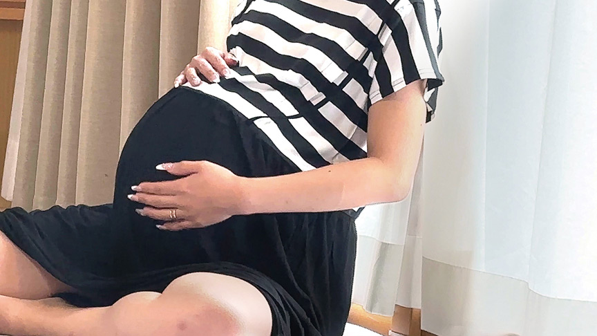 出産目前に狙われた妊婦さん4名 上書き生中出し 画像18