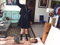 [hengenjizai-0134] 女子校生の汚れた靴底でえさをあたえられる屈辱のキャプチャ画像 4