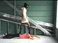 [hengenjizai-0198] 航空専門学生のブーツとストッキングの踏み台にされた男のキャプチャ画像 3