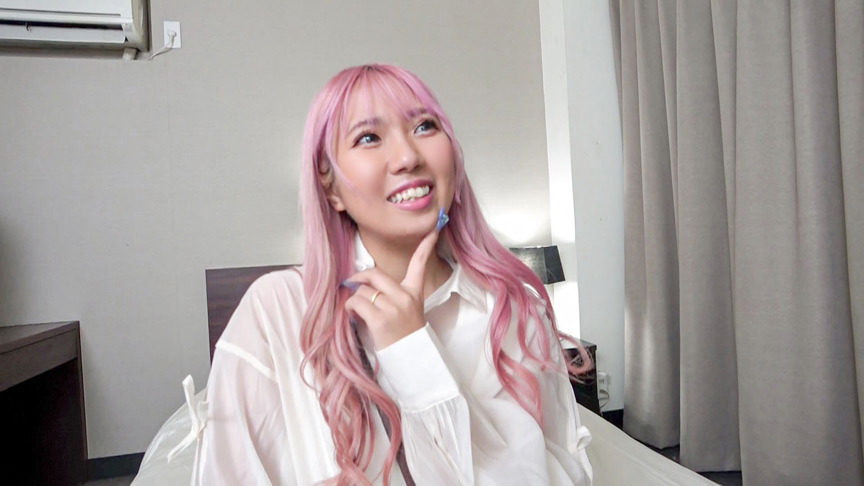 ドエロい本性さらけ出しちゃいました！ 和久井美兎 画像1