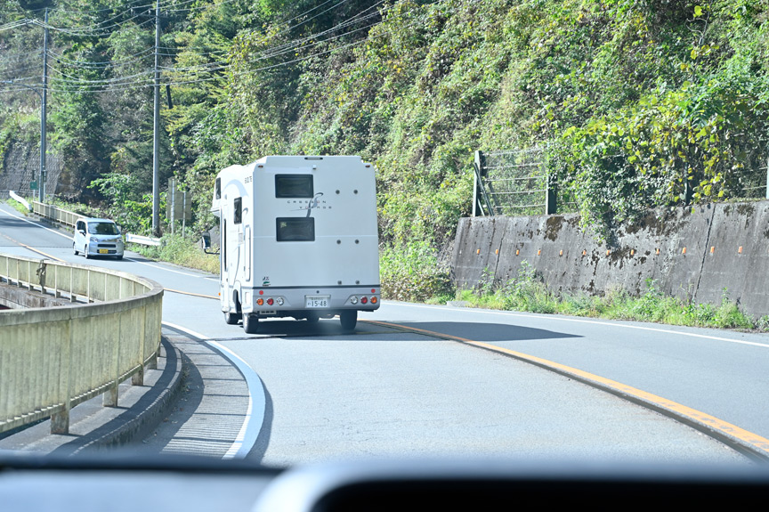 親友の彼女とキャンピングカー駆け落ち 深田結梨 | DUGAエロ動画データベース