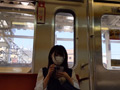 [hshs-0006] 【電車対面】見せつけながらアソコをさわる彼女！！のキャプチャ画像 2