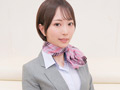 黒パンスト越しの童貞チ○ポ3cm挿入！敏感なマ○コを刺激されて奥まで挿れて欲しくなっちゃってCAさんが生で筆おろし！ガニ股騎乗位で連続絶頂！