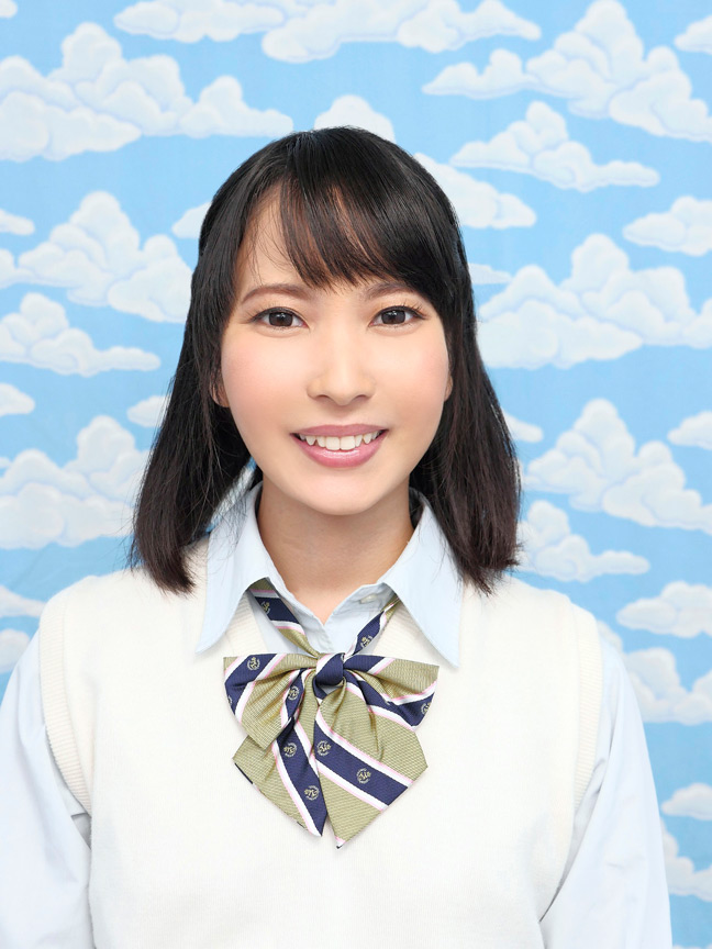 ラップ1枚隔ててお兄ちゃんと素股体験 鈴木ちひろ 画像1