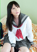IENFA-02102 サエない僕に同情した女●●生の●に「擦りつけるだけだよ」という約束で素股してもらっていたら互いに気持ち良すぎてマ○コはグッショリ！でヌルっと生挿入！「え！？入ってる？」でもどうにも止まらなくて中出し 小谷みのり