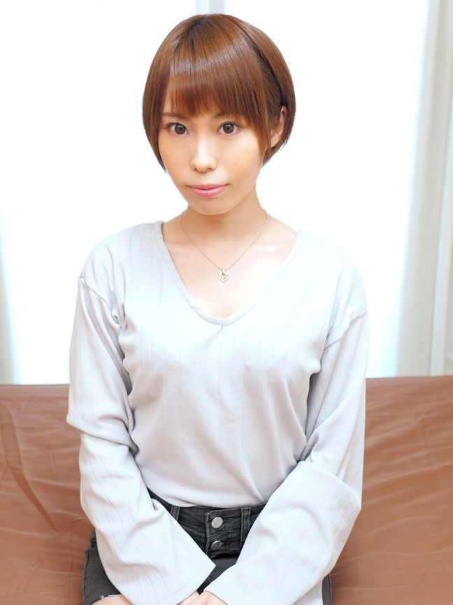 素人人妻が最高の童貞筆おろし 川菜美鈴 画像1