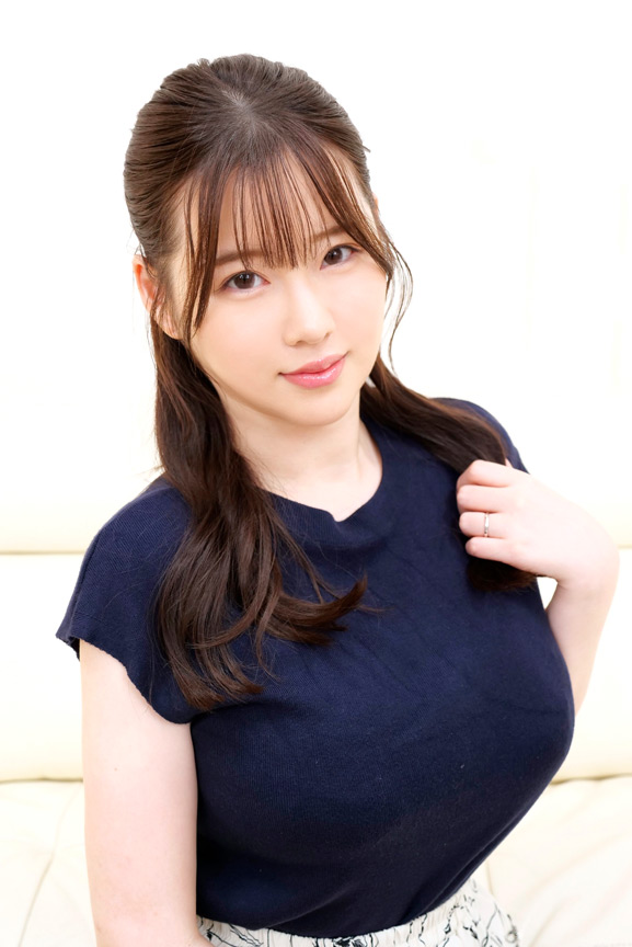清楚な奥様が授乳手コキに挑戦！！ 丸最レア 画像1