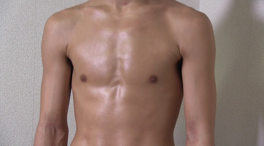 体脂肪率9％！！腹筋バッキバキのハニーワイルド男子 | フェチマニアのエロ動画【Data-Base】