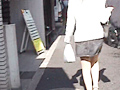 街角OL・女子大生街歩行クイ込みパンティ盗撮のサンプル画像5