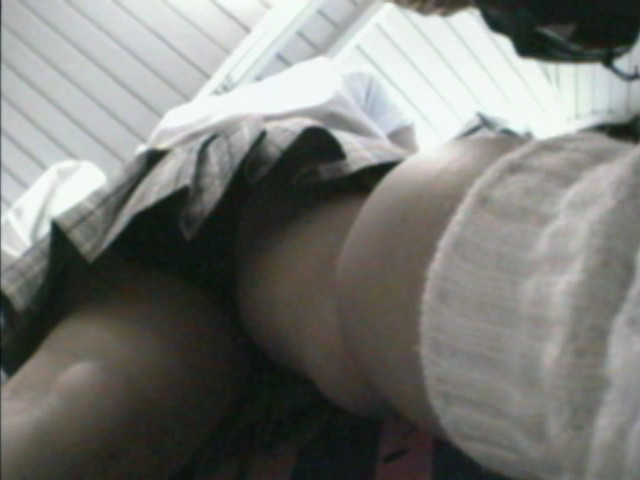 街角！尾行！密着！ 逆さ撮り！！パンチラ女子校生2 4時間