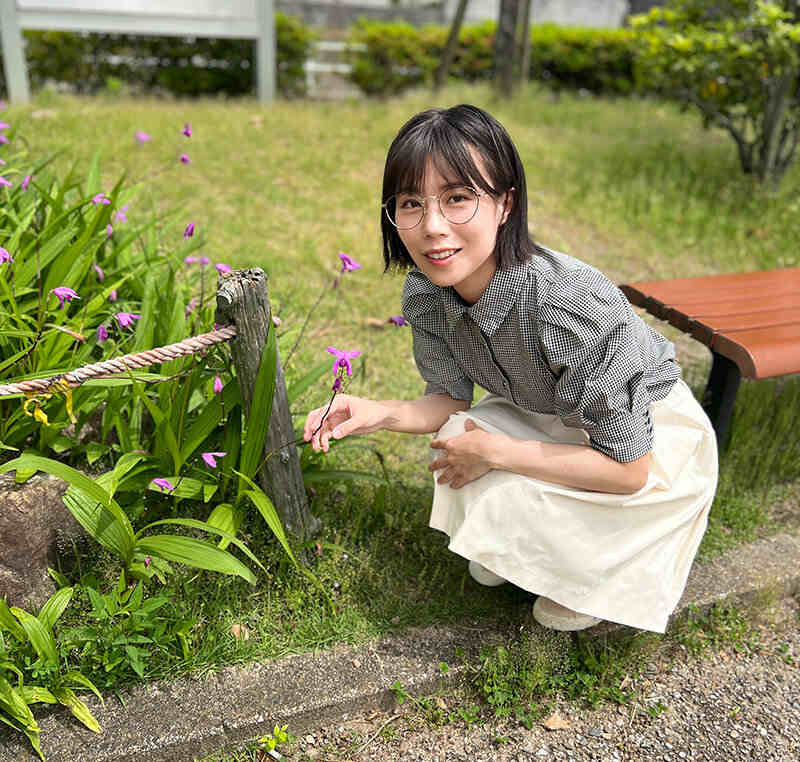 ガリ勉めがねっ娘を呼び出して性活指導 雨宮あや花 画像2