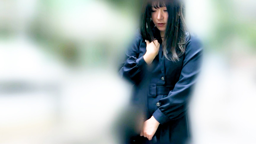 高咲まりなちゃんとリモバイ散歩!街中で絶頂恥○プレイ 画像3