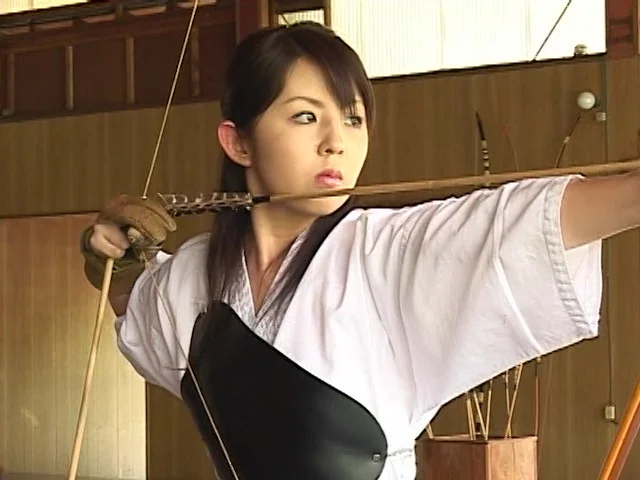 女子校弓道部集団ジャック Returns