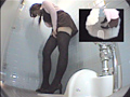 トイレ盗撮 覗かれた密室の猥褻現場2 サンプル画像2