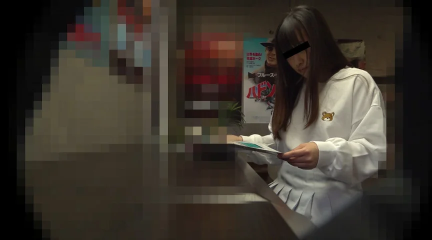 【痴漢映画館】痴漢テクニックに女子大生がメロメロ