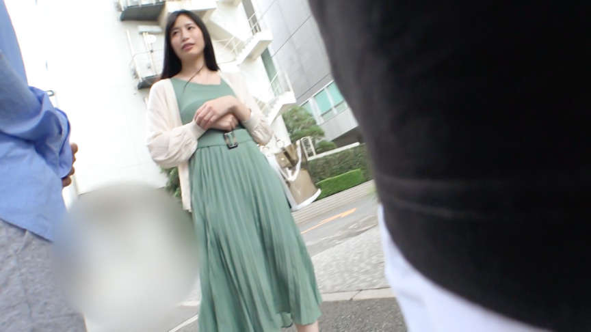 美人妻を《エア騎乗位》で性欲を限界まで引き出す！！ | DUGAエロ動画データベース