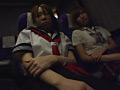 JK合宿帰りバス車内 寝入る制服に精子ぶっかけのサンプル画像12