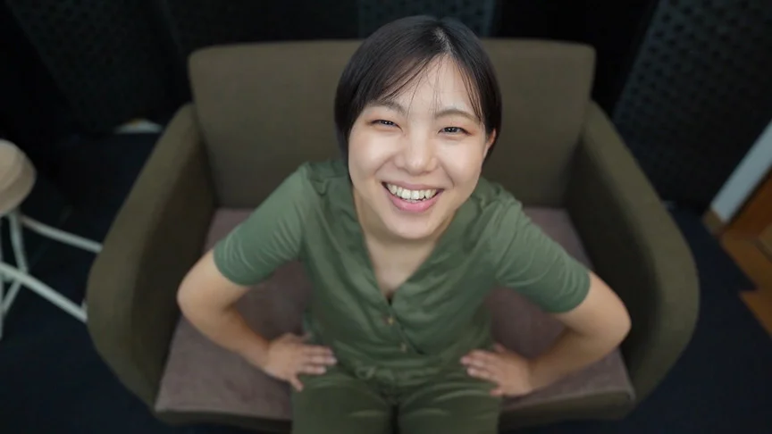 ザーメンをぶっかけちゃおう！（内山○名似の奈緒）