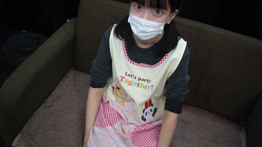 ザーメンをぶっかけちゃおう！保育実習時のエプロン編