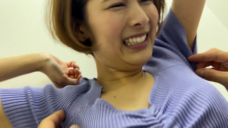 街角で声をかけてくすぐりさせてもらう さつきちゃん 画像7