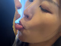 M男が街中で女性に声をかけてキスさせてもらう あい サンプル画像3