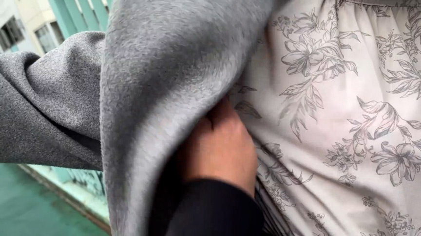 街角で声をかけてくすぐりさせてもらう みこちゃん 画像3