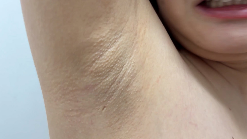 街角で声をかけてくすぐりさせてもらう みこちゃん 画像10