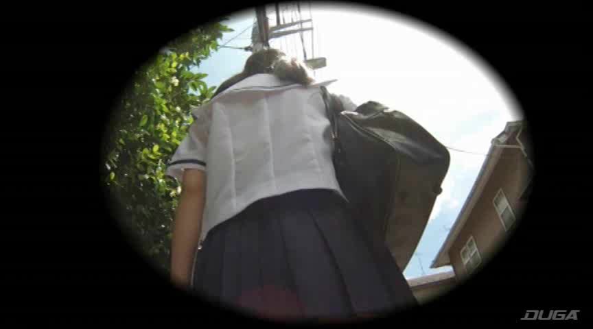 制服中出し強姦。8