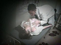 盗撮 悪徳医師に麻酔で眠らされ犯される女たち サンプル画像2