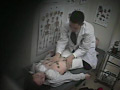 [maniazero-0568] 盗撮 悪徳医師に麻酔で眠らされ犯される女たちのキャプチャ画像 4