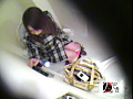 [maniazero-0621] 故障したトイレで排便する様子と焦っている様子を盗撮2のキャプチャ画像 3