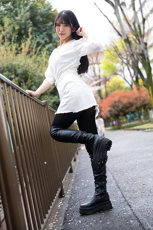 Boots fetish 倉木しおり 画像1
