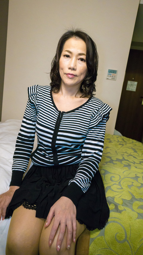 グイグイ自ら求めるマエムキ熟女 12人240分3 画像1